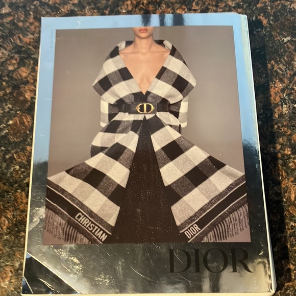 British Vogue guest edited by Meghan Markle - Picture 3 of 3